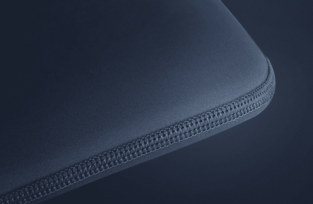 UNIQ CYPRUS WATER-RESISTANT NEOPRENE LAPTOP SLEEVE (UP TO 16”) MARL