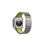 UNIQ STROVA FLEX APPLE WATCH SELF-ADJUSTABLE STEEL LINK BAND 49/46/45/44MM TITANIUM SLIVER/LIME