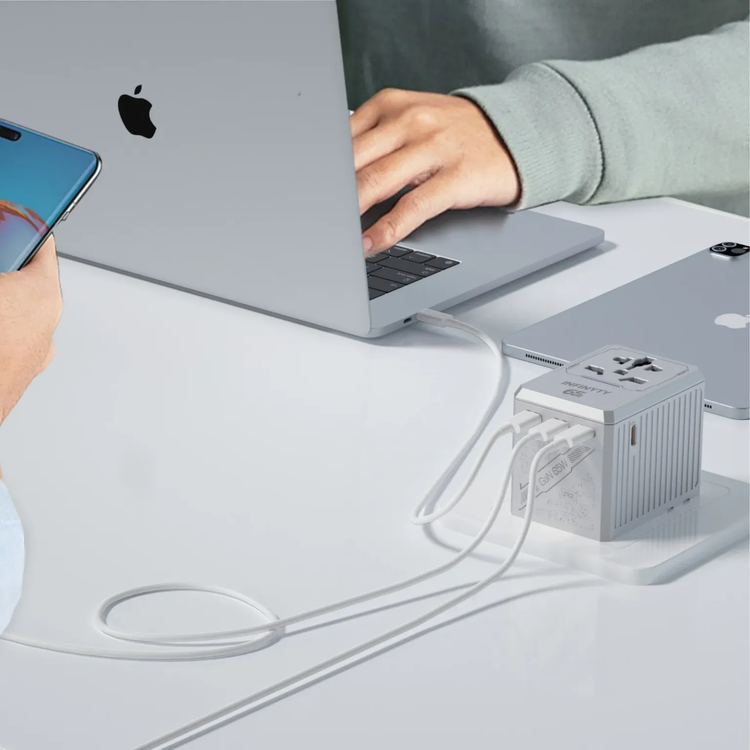 infyty ATLAS-65 Universal Travel Adapter Power Delivery 65W