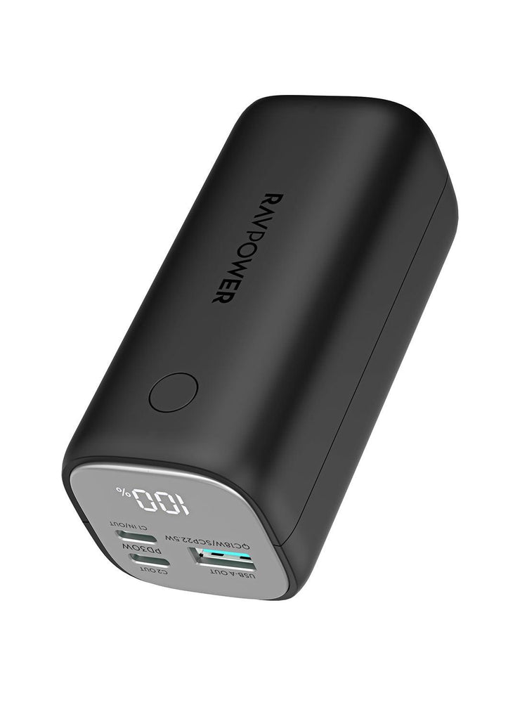 باور بانك RAVPower سعة 14000mAh شحن سريع PD بقدرة 30 واط أسود